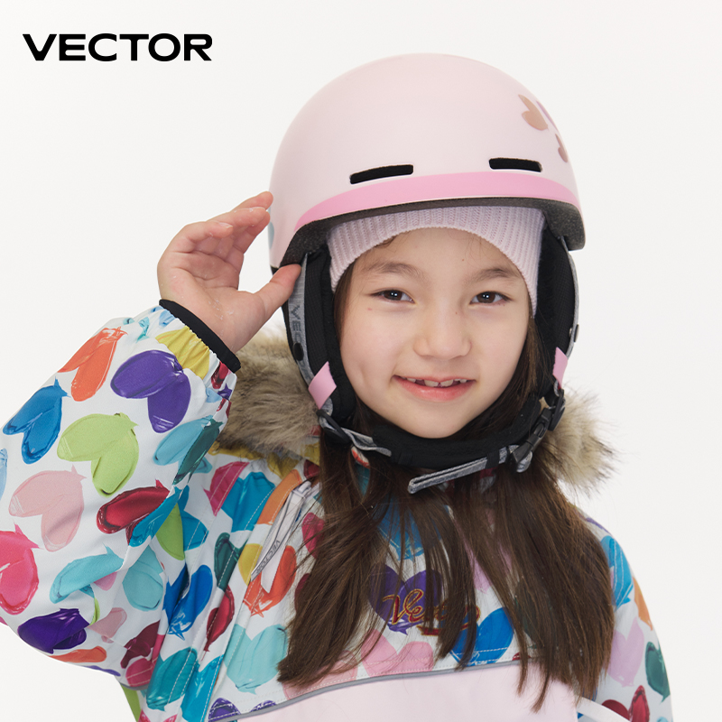 ベクトルスキーヘルメット、一体成形、アウトドアスポーツ保護、 - Sports Equipment Vector のレビューと価格
